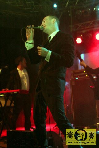 The World Inferno  Friendship Society (USA) 5. Mighty Sounds Festival - Orange Stage - 17. Juli 200 (7).JPG